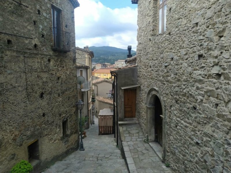 Centro storico di San Giovanni in Fiore. Tra chiesa madre e Abbazia Florense